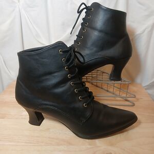 Victorian Ankle Boot Women's 10 Black Faux Vegan Leather Boho Cosplay Halloween